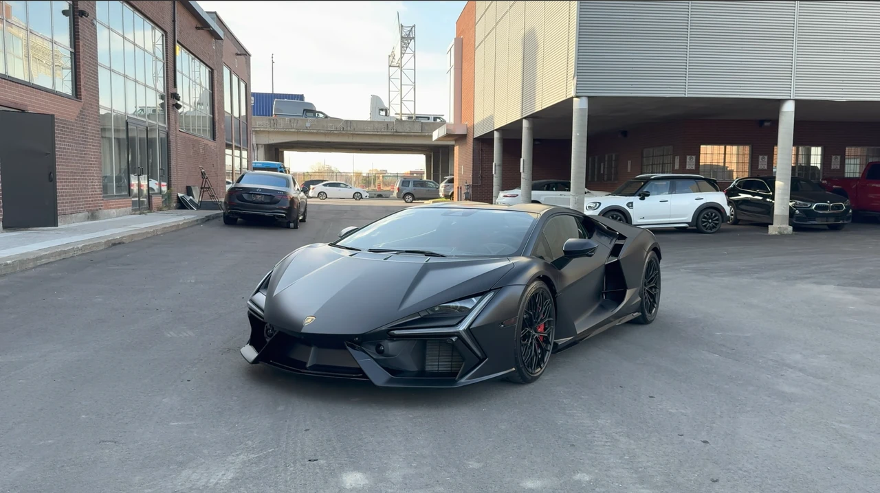 2024 Lamborghini Revuelto - Image 7 of 31