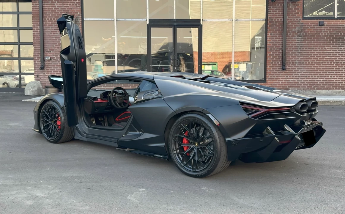 2024 Lamborghini Revuelto - Image 31 of 31