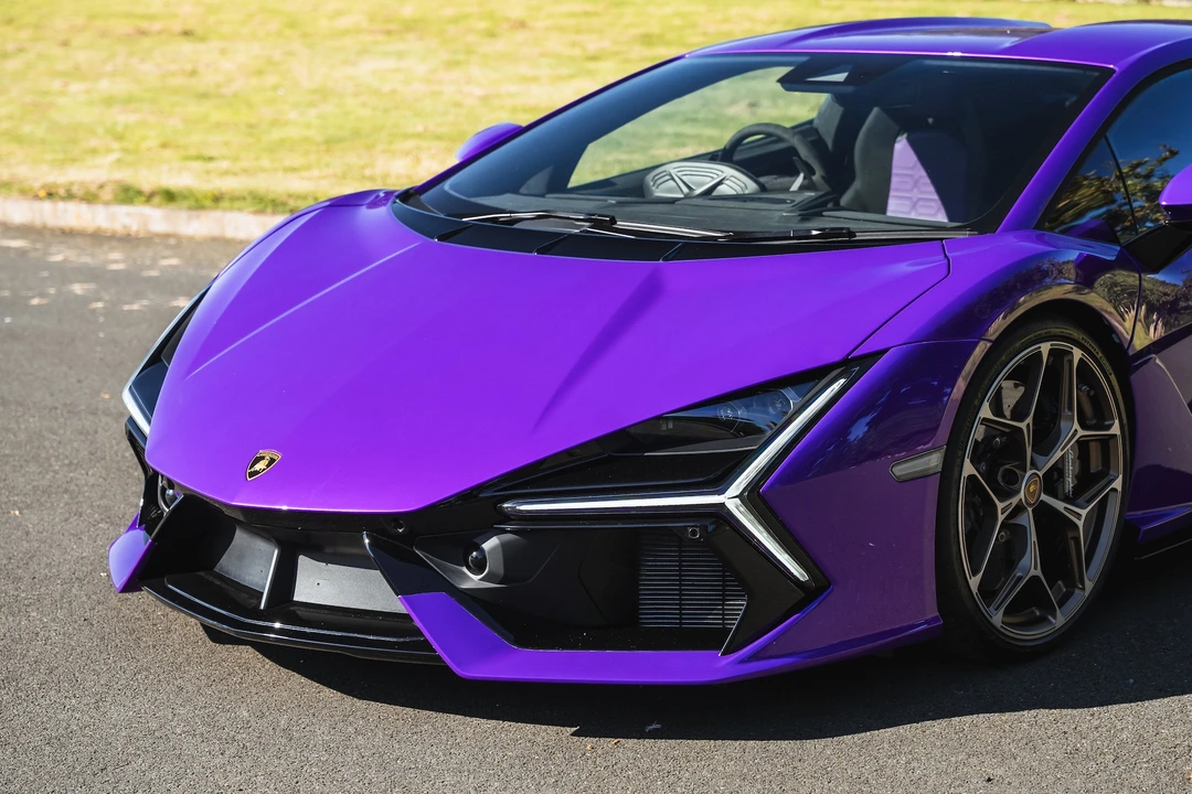 2024 Lamborghini Revuelto - Image 8 of 31