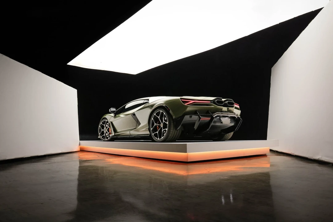 2024 Lamborghini Revuelto - Image 30 of 31