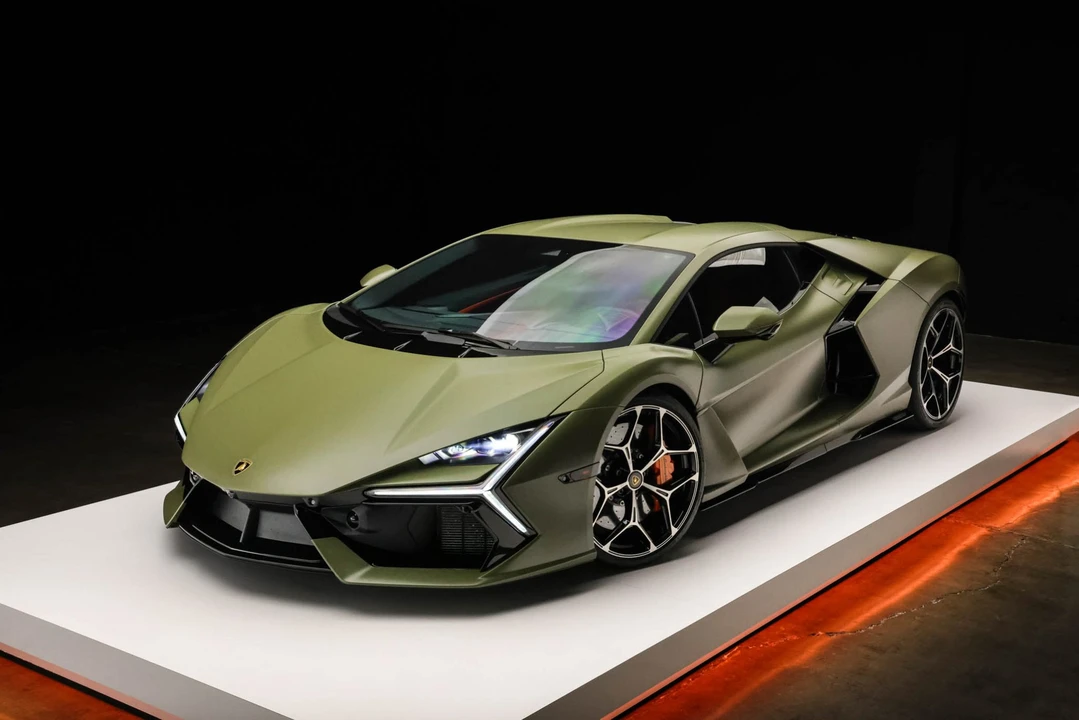 2024 Lamborghini Revuelto - Image 28 of 31