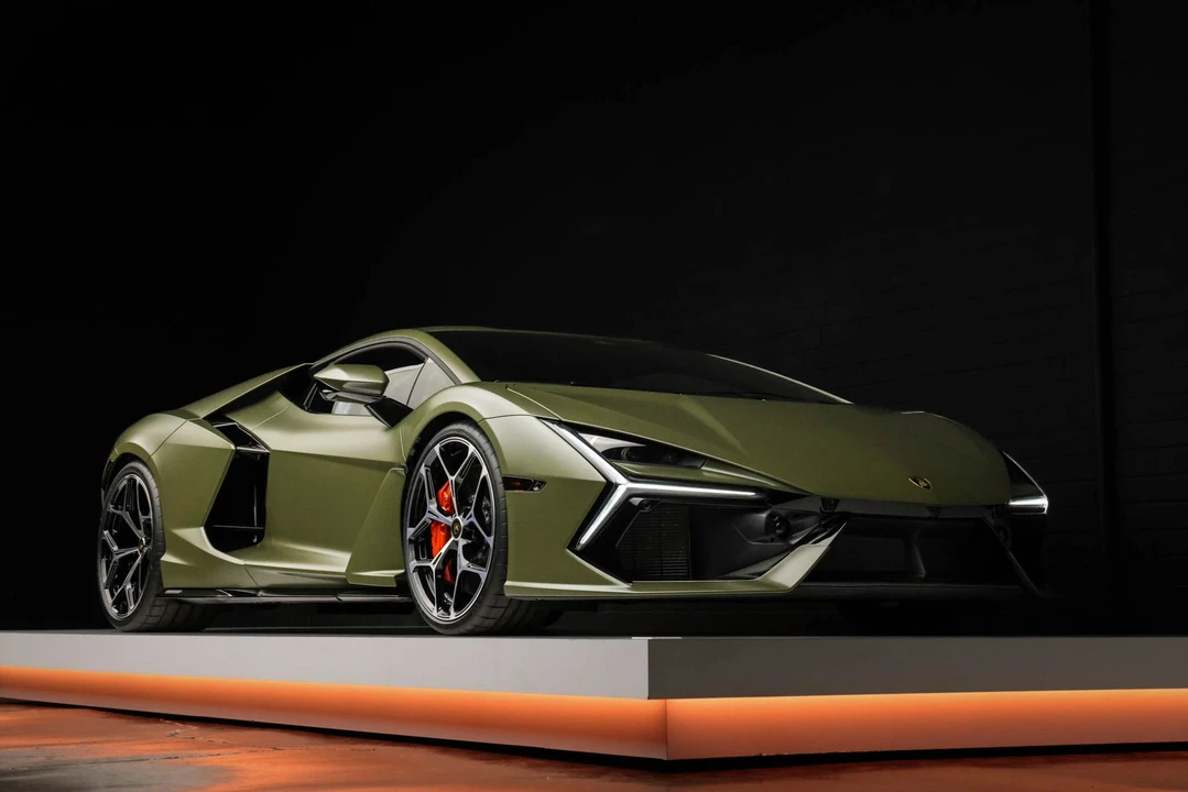 2024 Lamborghini Revuelto - Image 24 of 31