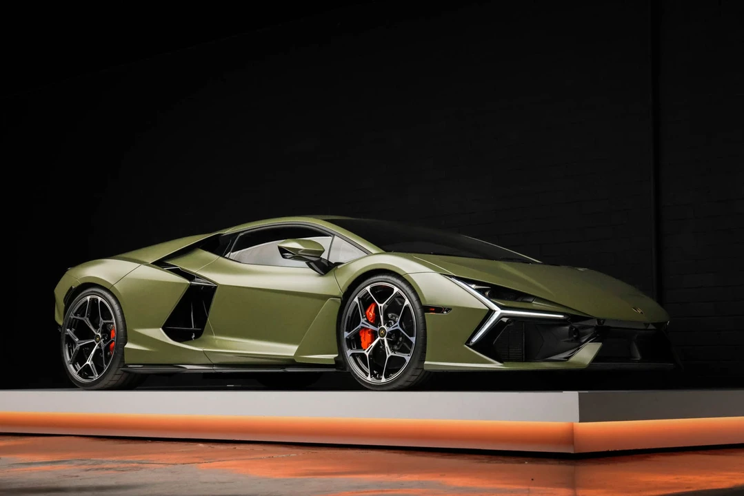 2024 Lamborghini Revuelto - Image 23 of 31