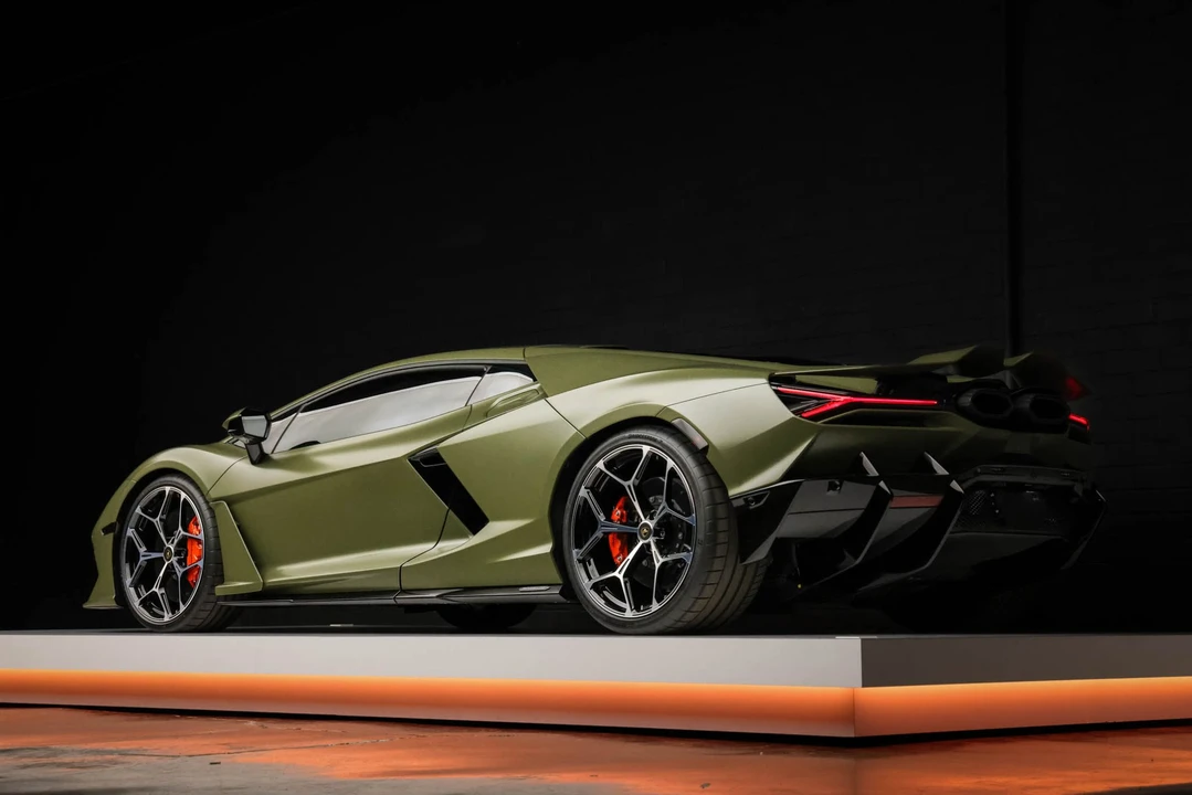 2024 Lamborghini Revuelto - Image 14 of 31
