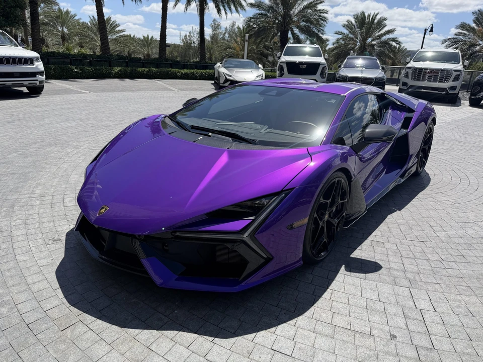 2024 Lamborghini Revuelto - Image 4 of 31