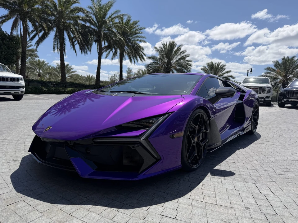 2024 Lamborghini Revuelto - Image 5 of 31