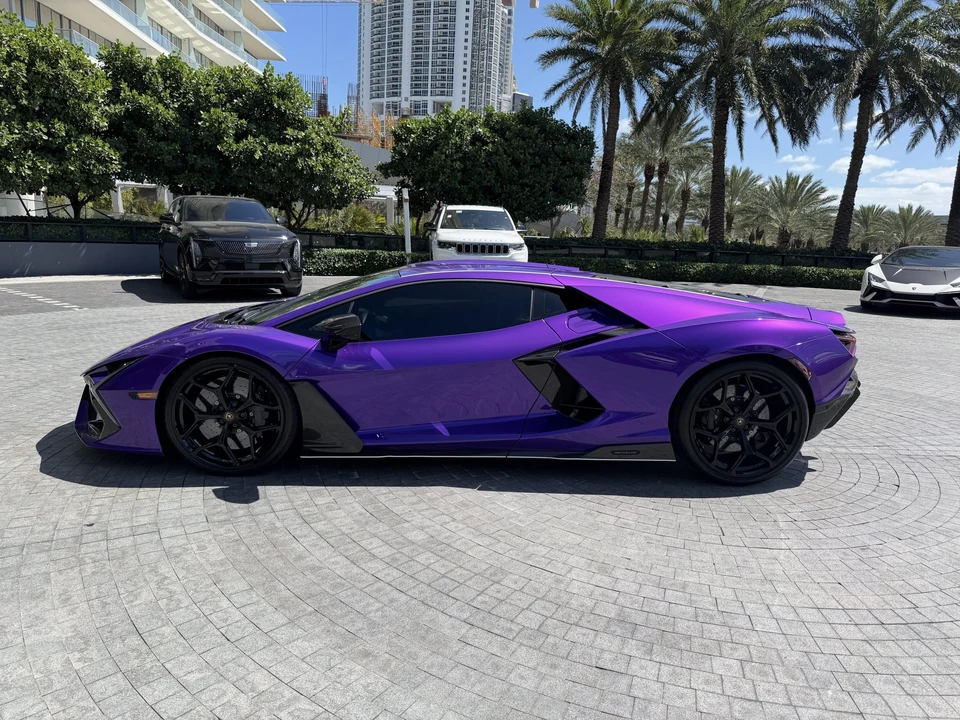 2024 Lamborghini Revuelto - Image 6 of 31