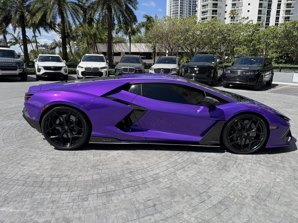 2024 Lamborghini Revuelto - Image 14 of 31