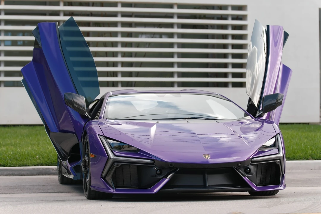 2024 Lamborghini Revuelto - Image 26 of 31