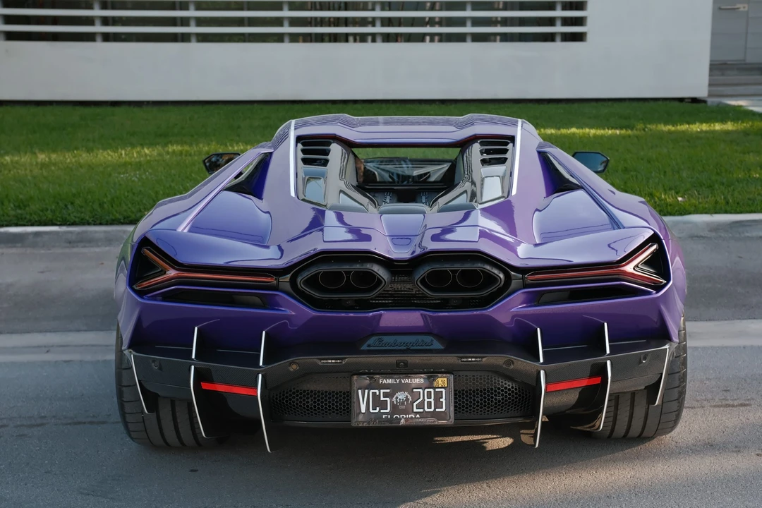 2024 Lamborghini Revuelto - Image 22 of 31