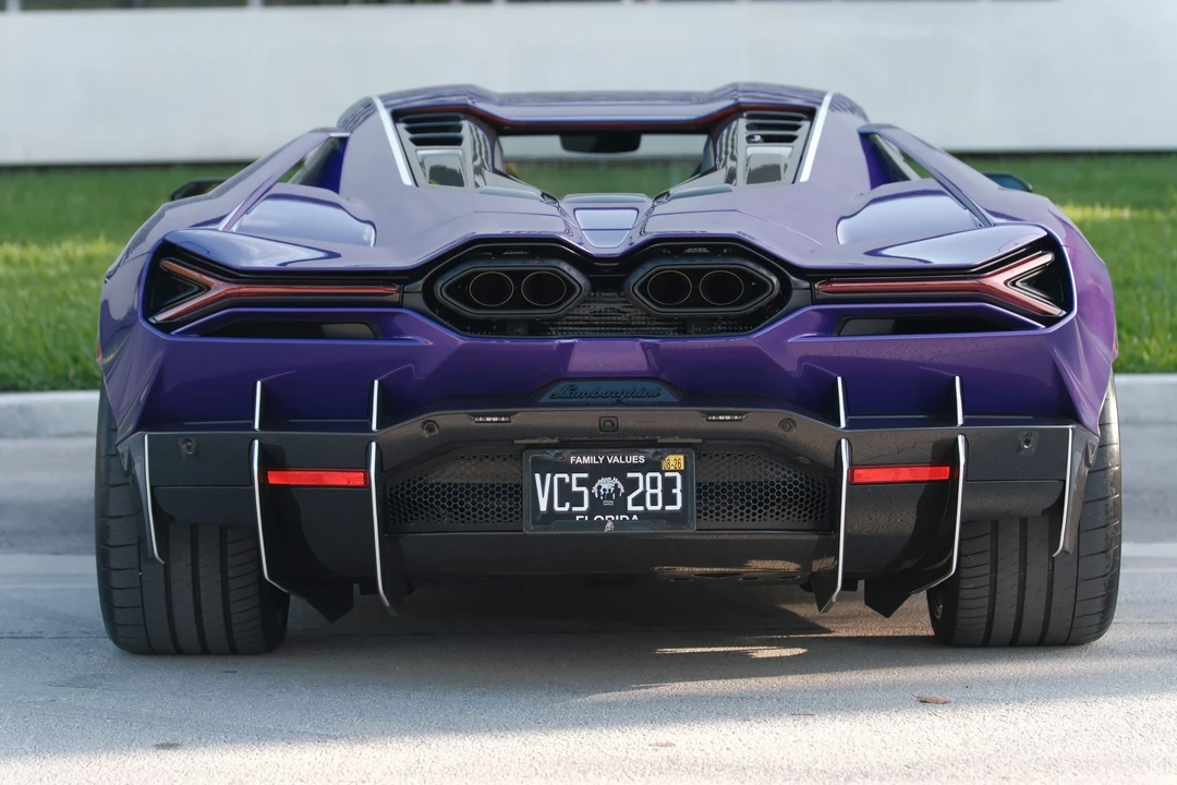2024 Lamborghini Revuelto - Image 23 of 31