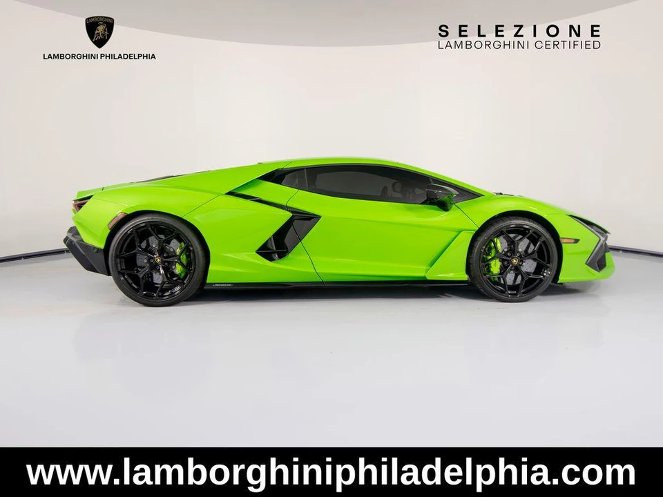 2024 Lamborghini Revuelto - Image 6 of 31