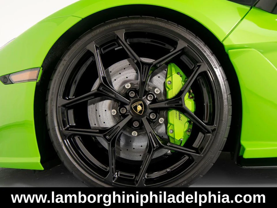 2024 Lamborghini Revuelto - Image 9 of 31