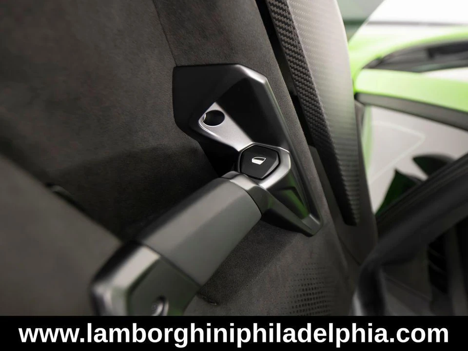 2024 Lamborghini Revuelto - Image 11 of 31