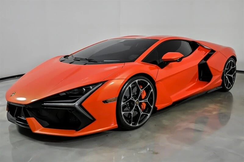 2024 Lamborghini Revuelto - Image 6 of 31