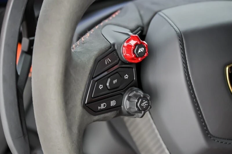 2024 Lamborghini Revuelto - Image 24 of 31