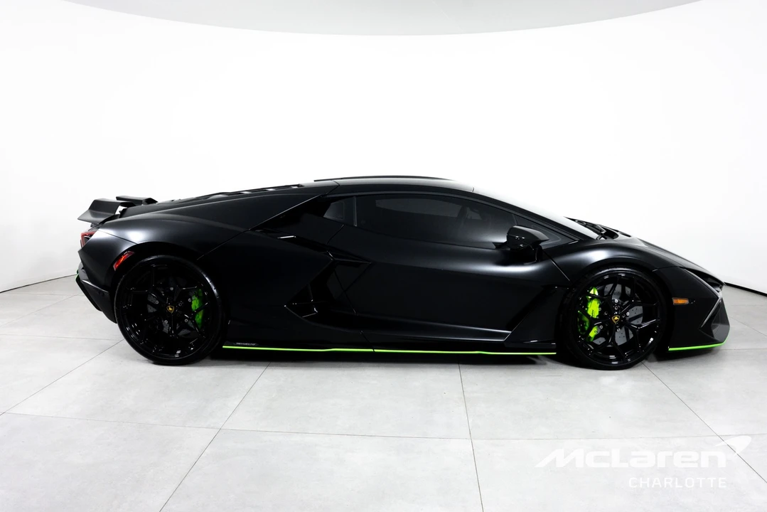 2024 Lamborghini Revuelto - Image 11 of 31