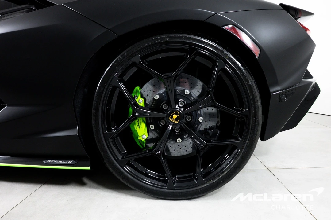 2024 Lamborghini Revuelto - Image 31 of 31