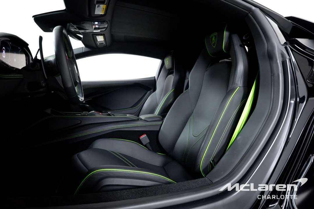 2024 Lamborghini Revuelto - Image 13 of 31