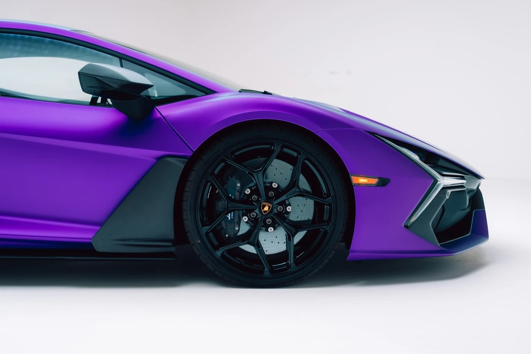 2024 Lamborghini Revuelto - Image 13 of 21