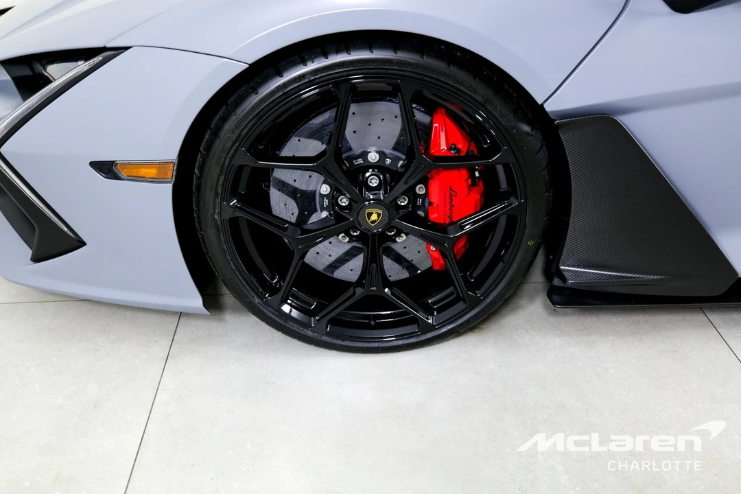 2024 Lamborghini Revuelto - Image 30 of 31