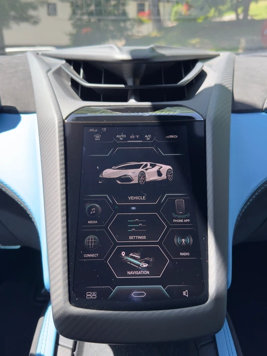 2024 Lamborghini Revuelto - Image 16 of 31