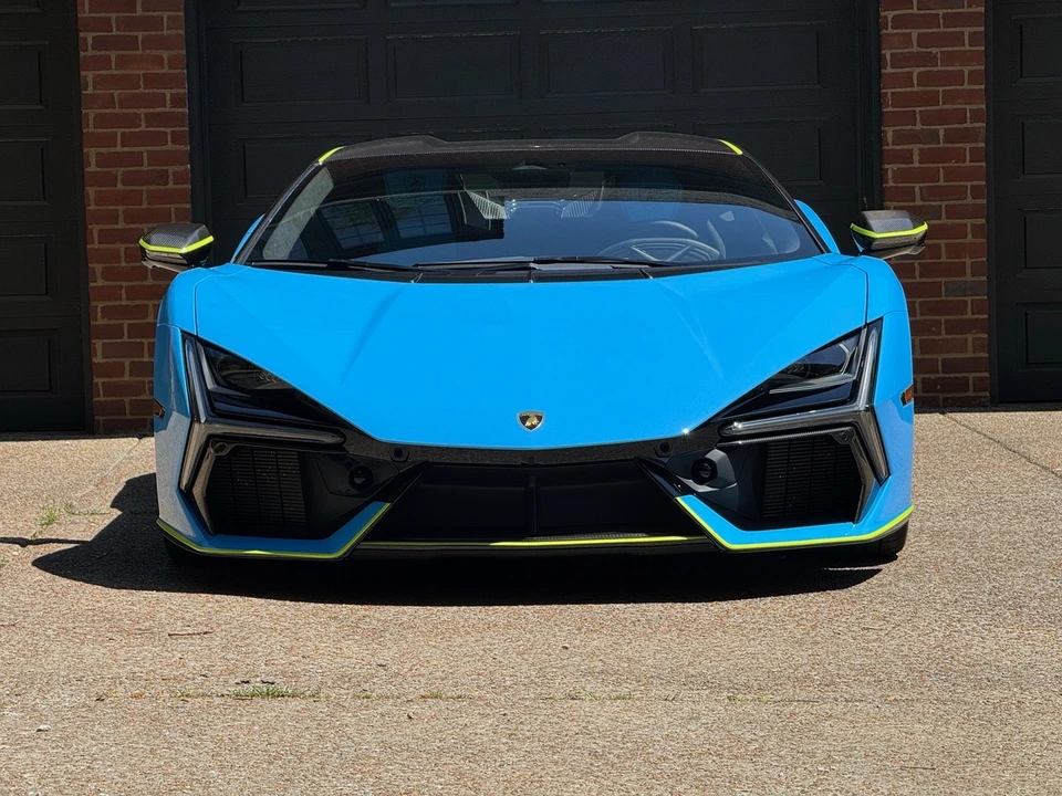 2024 Lamborghini Revuelto - Image 10 of 31
