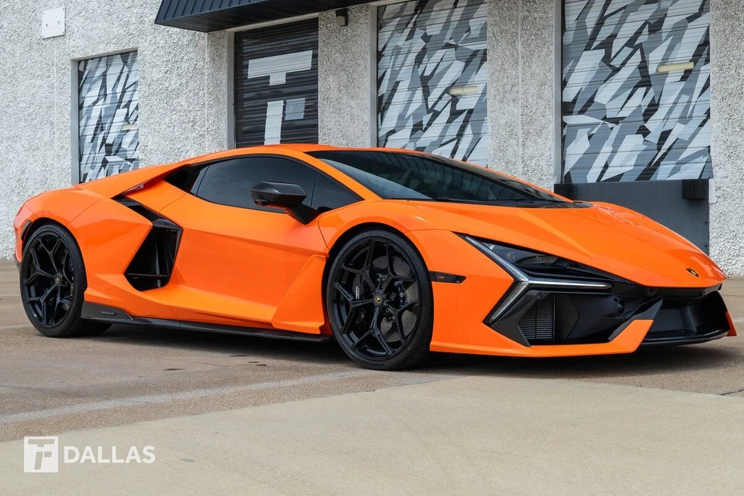 2024 Lamborghini Revuelto - Image 18 of 31