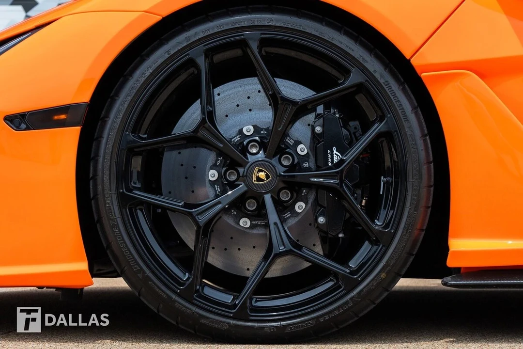 2024 Lamborghini Revuelto - Image 8 of 31