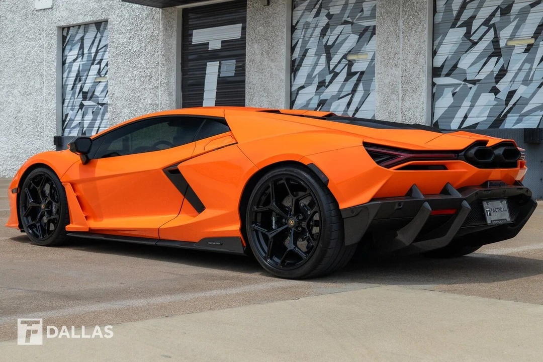 2024 Lamborghini Revuelto - Image 12 of 31