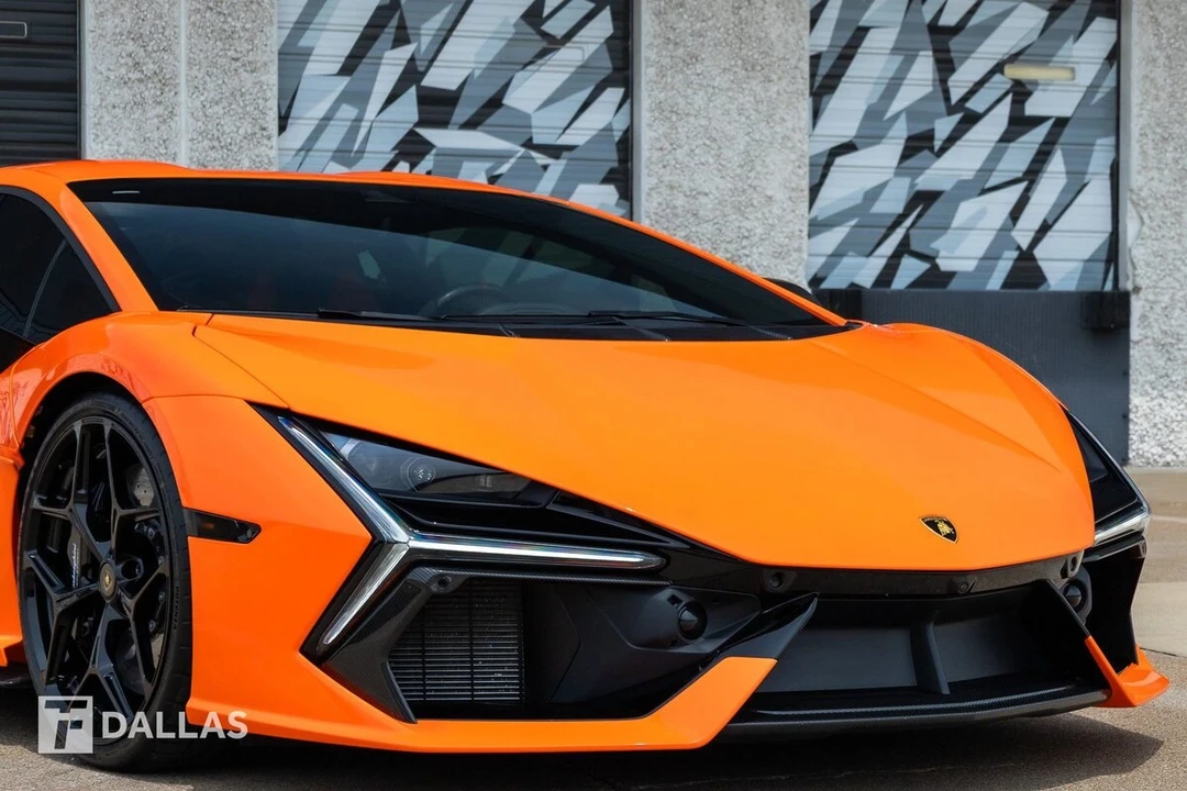 2024 Lamborghini Revuelto - Image 2 of 31