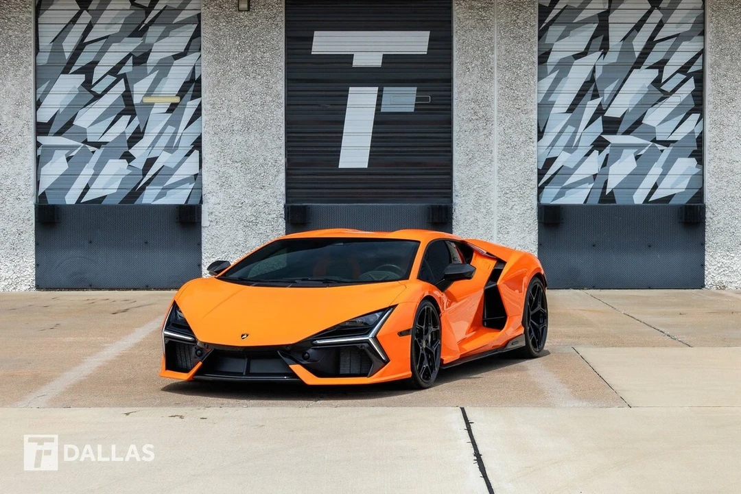 2024 Lamborghini Revuelto - Image 5 of 31