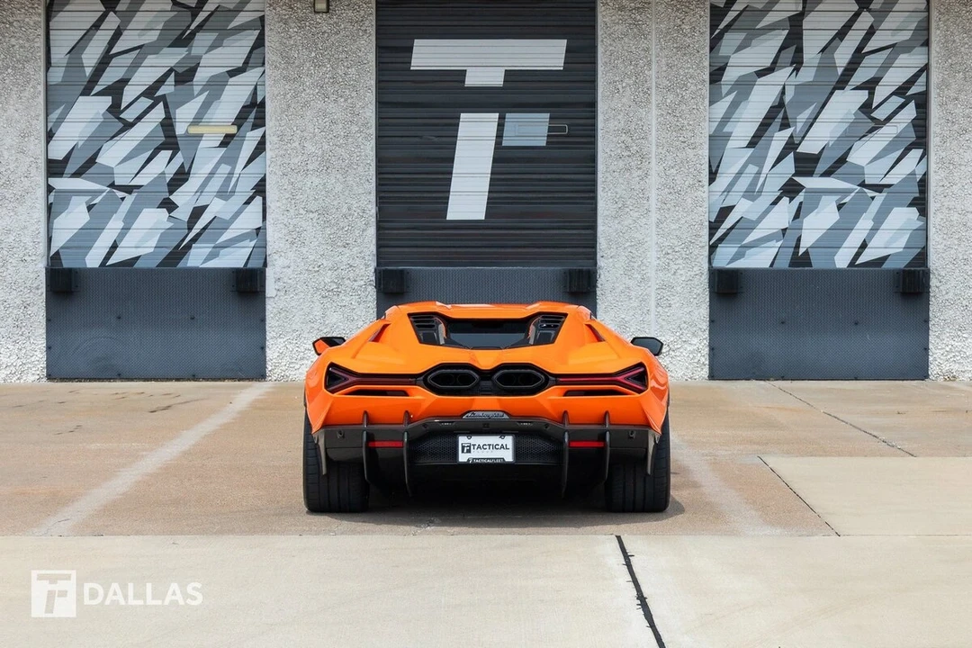2024 Lamborghini Revuelto - Image 13 of 31