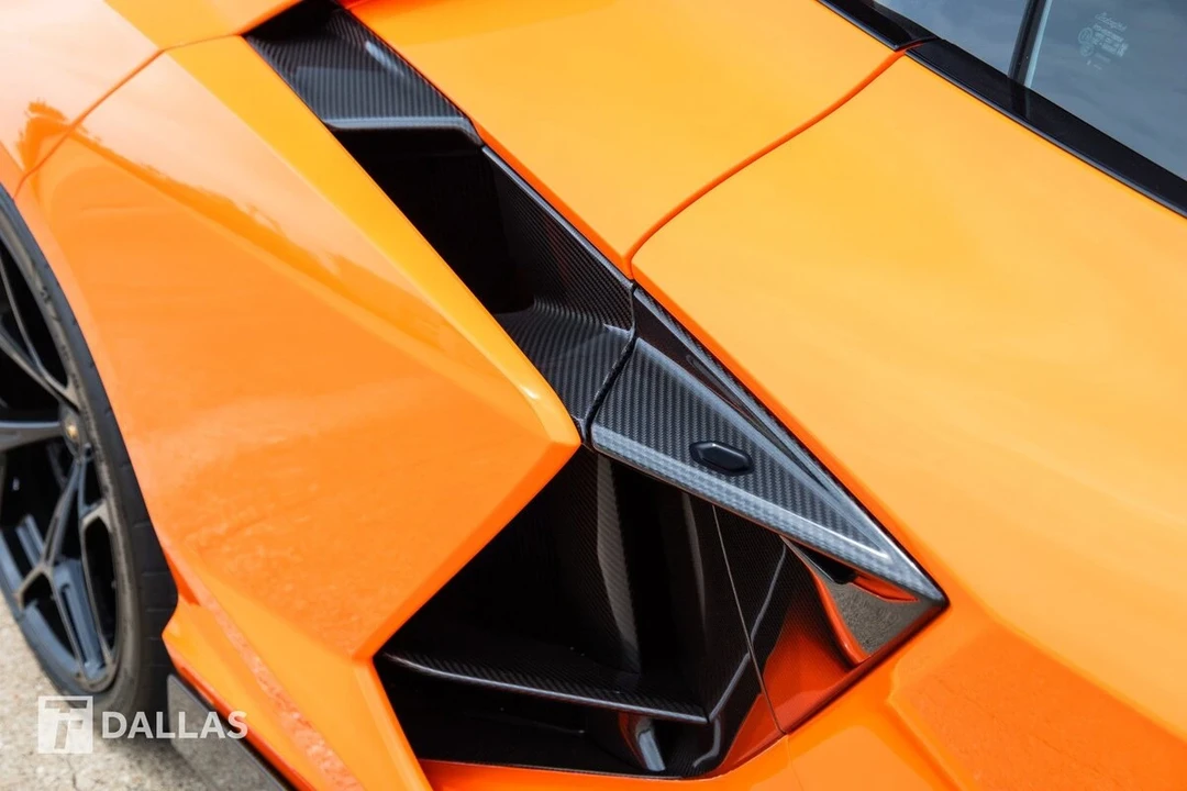2024 Lamborghini Revuelto - Image 22 of 31