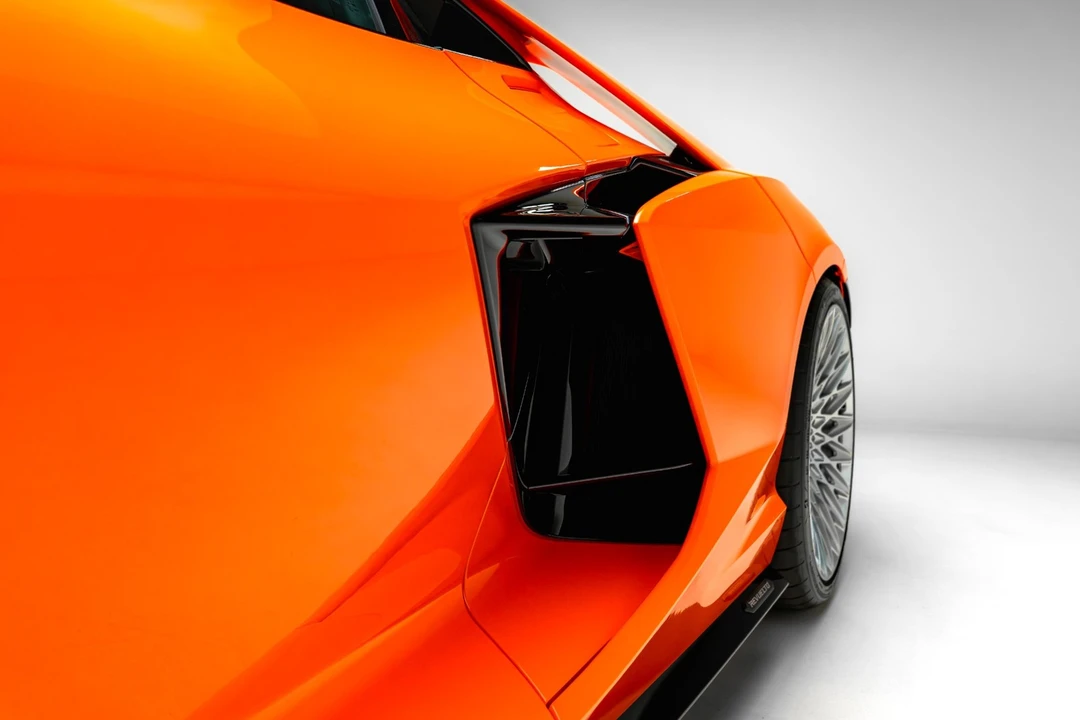 2024 Lamborghini Revuelto - Image 31 of 31