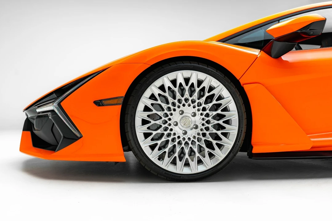 2024 Lamborghini Revuelto - Image 21 of 31