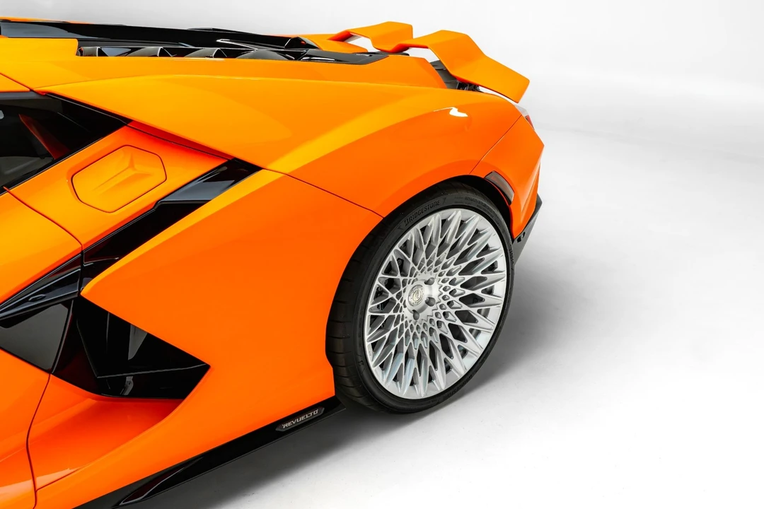 2024 Lamborghini Revuelto - Image 20 of 31