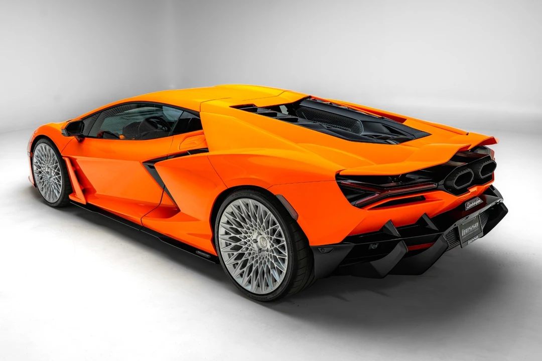 2024 Lamborghini Revuelto - Image 7 of 31