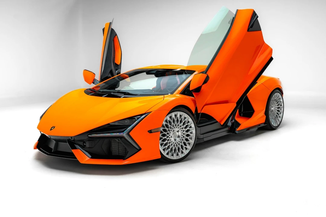 2024 Lamborghini Revuelto - Image 4 of 31