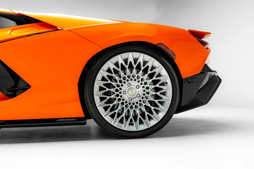 2024 Lamborghini Revuelto - Image 22 of 31
