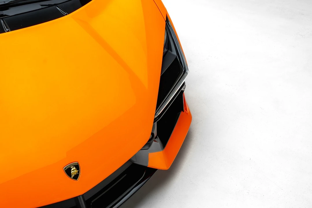 2024 Lamborghini Revuelto - Image 16 of 31