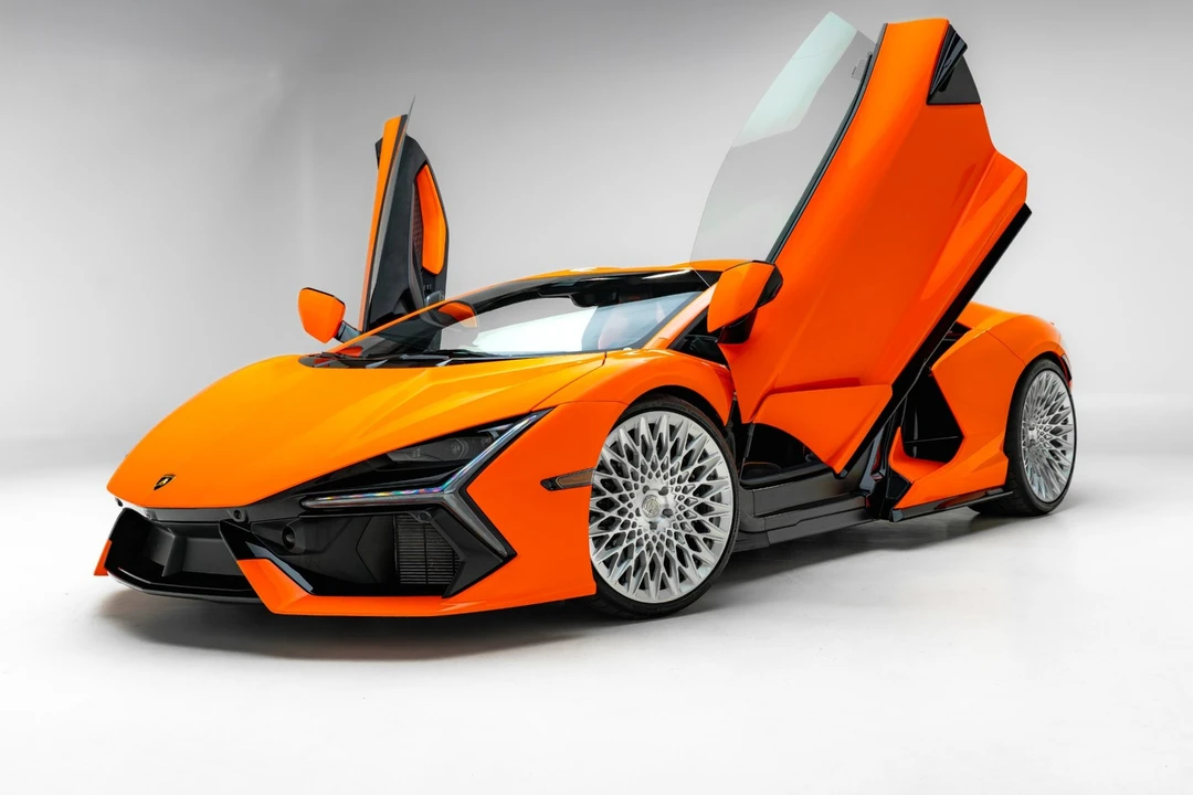 2024 Lamborghini Revuelto - Image 5 of 31