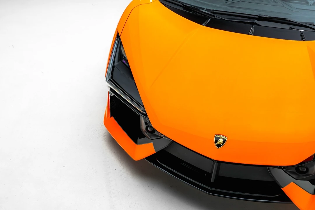 2024 Lamborghini Revuelto - Image 15 of 31