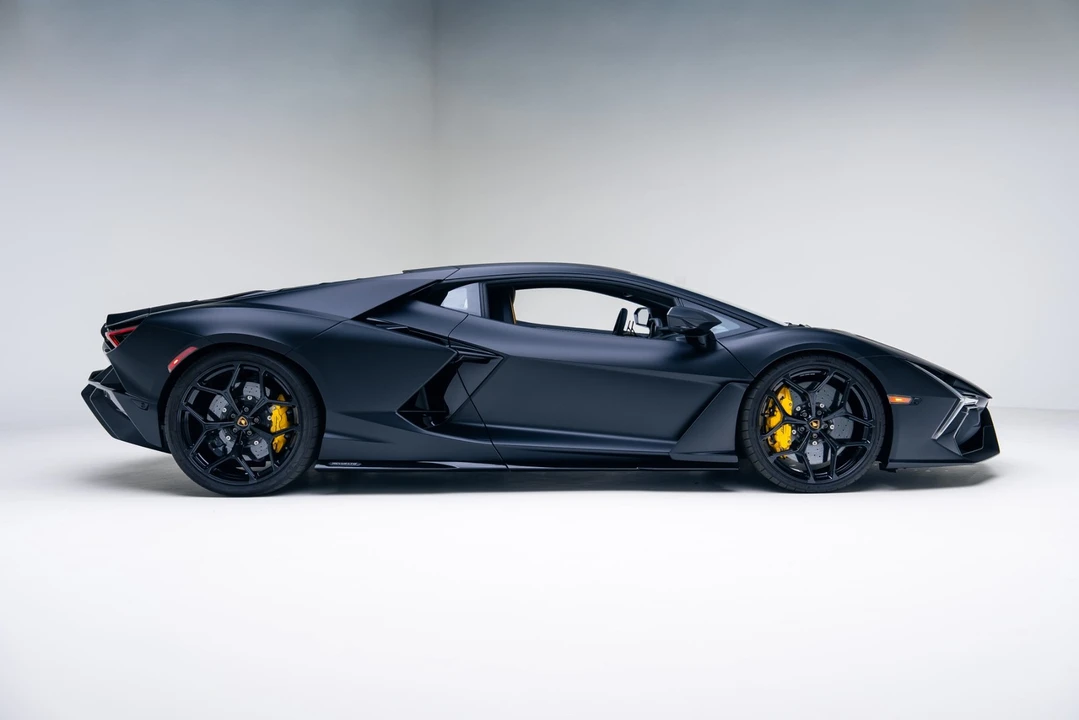 2024 Lamborghini Revuelto - Image 3 of 12