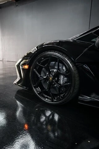 2024 Lamborghini Revuelto - Image 13 of 21