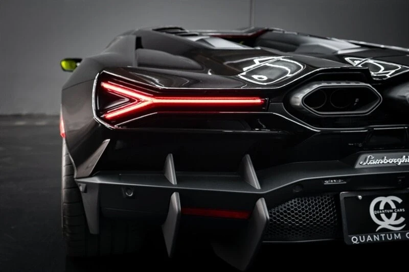 2024 Lamborghini Revuelto - Image 20 of 21