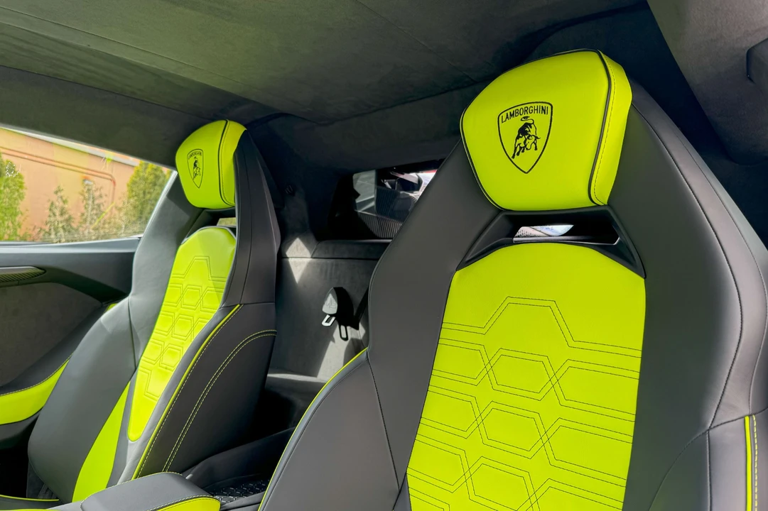 2024 Lamborghini Revuelto - Image 14 of 31