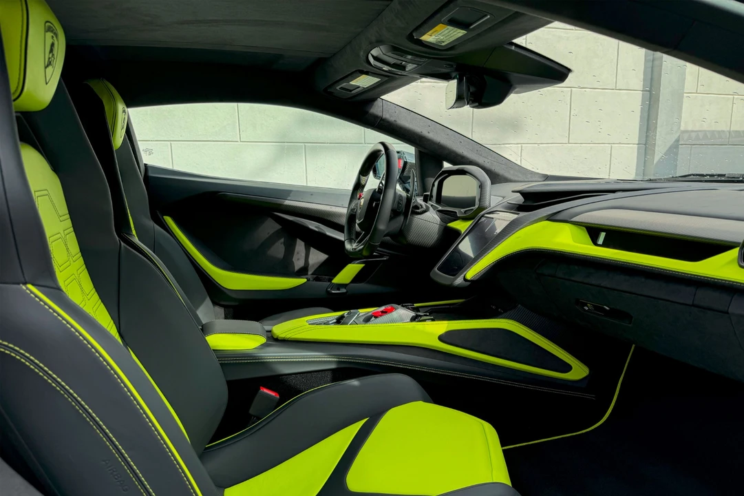 2024 Lamborghini Revuelto - Image 3 of 31