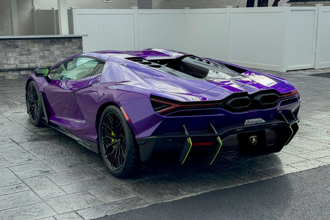 2024 Lamborghini Revuelto - Image 30 of 31