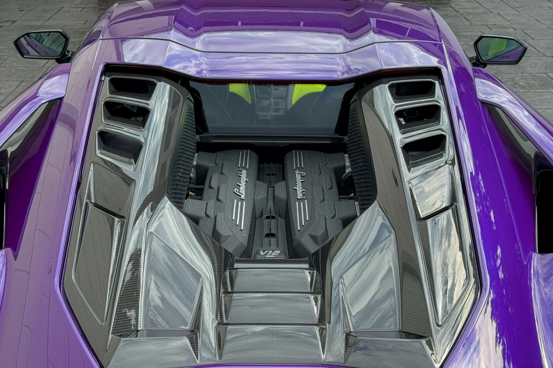 2024 Lamborghini Revuelto - Image 27 of 31